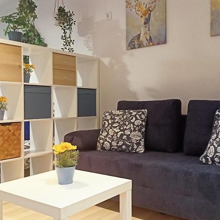 Apartament Granatowy Swietoduska 12 Люблин Экстерьер фото
